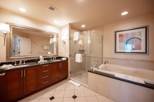 No Resort Fee Strip View Balcony+ Free Valet+ Pool, Las Vegas (foto 4)