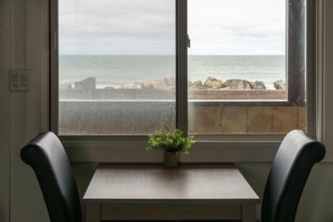 Sea Breeze Motel in Pacifica