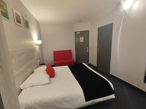 Brit Hotel Suisse et Bordeaux - Centre Gare - image 3