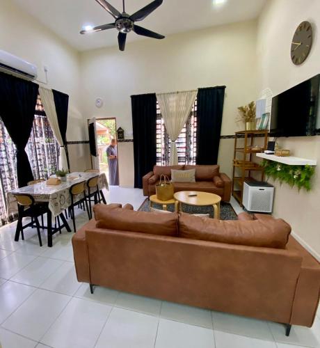 Facilities, Bayt Al - Jazmy Musliim only in Gambang