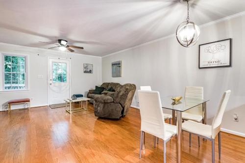 Modern 2 en suite townhome near DT Raleigh