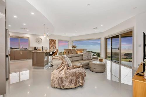 Myponga Beach Luxe - Stunning Seaside Sunsets