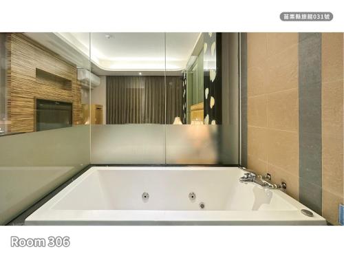 Milan Motel in เหมียวลี่