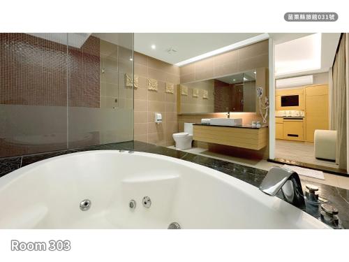 Milan Motel in เหมียวลี่