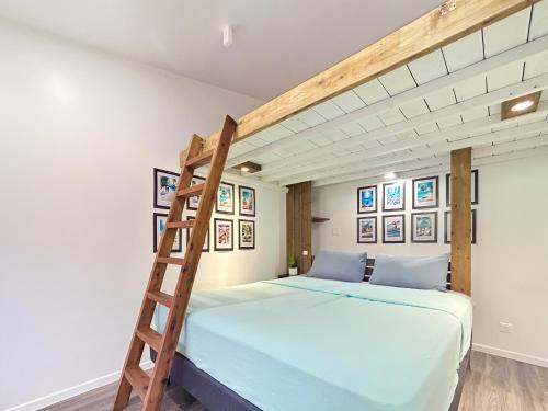 POOL AC King Bed Cozy Rooms - Villa Vaiaire in ไวอาเร