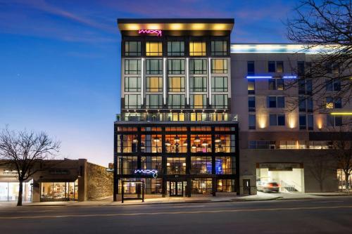 Moxy Asheville Downtown, Asheville