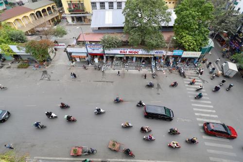 Maison Nha 16 Nguyen Khuyen – Hanoi, NY