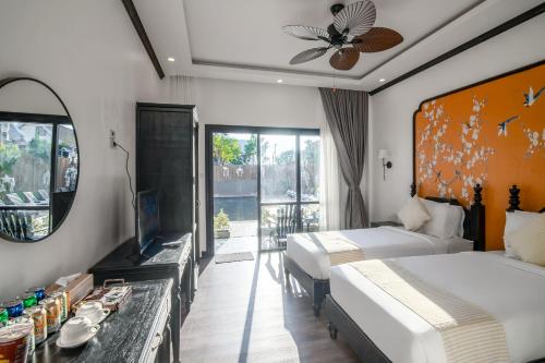 Triple Room with Pool View room in Luang Prabang Vang Luang Hotel