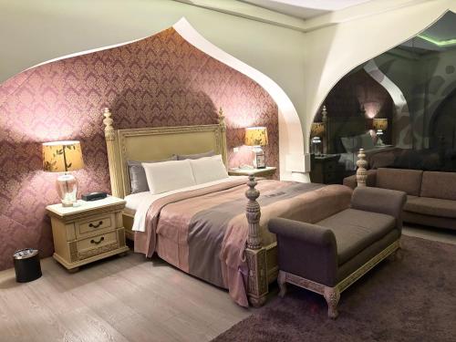Superior Deluxe Double Room with Karaoke Facilities (Check-in after 18:00) image 4