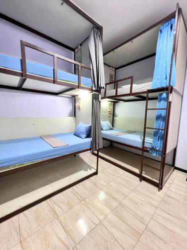 Bunk Bed in Female Dormitory Room   image 2