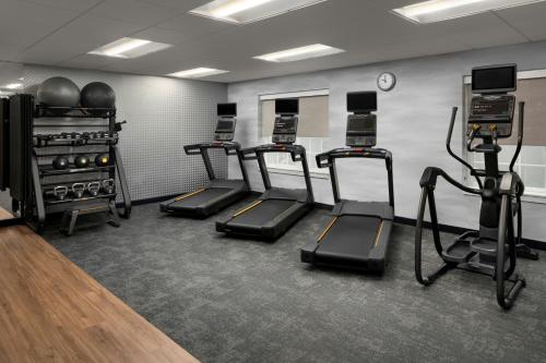 Fairfield by Marriott Inn & Suites Portland South/Lake Oswego - 피트니스 센터