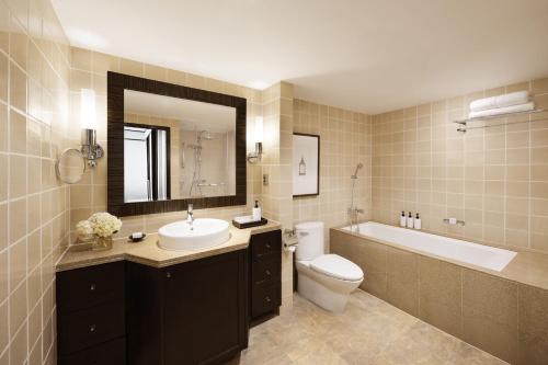Two-Bedroom Suite image 5