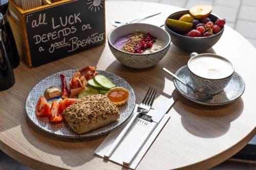 Food and beverages, Holiday Inn - the niu, Rig Lubeck By IHG in Lubeck