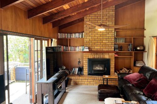 บริการและสิ่งอำนวยความสะดวก, Surf and Stay in เตรัว