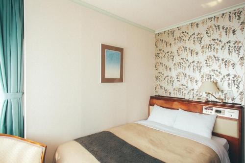 Single Room - Non-Smoking