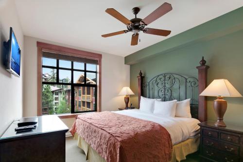 The Village Lodge in Mammoth Lakes Centre