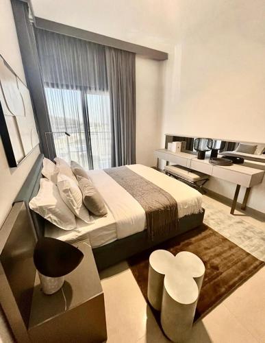Brand New Designer 1-Bedroom Apartment With Free Parking, Dubai (Foto 5)