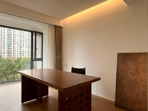 Sunny Abode 中远A 2Bedroom river view near Suzhou River, Shanghai (photo 11)