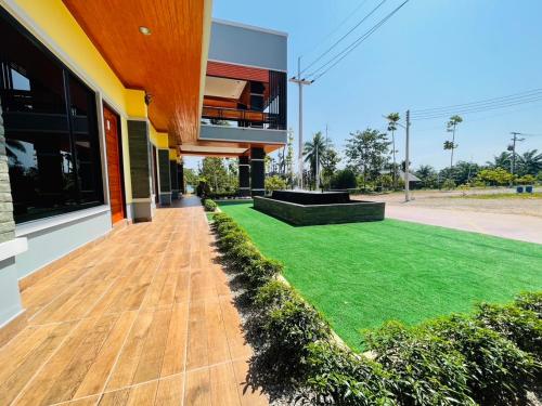 Phueng Luang Hotel & Beach