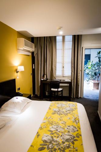 room detail thumbnail 0