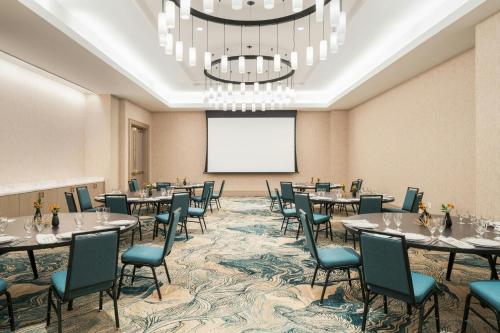639843080 Hotel Effie Sandestin Resort, Autograph Collection