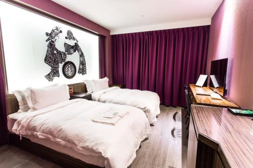 room detail thumbnail 0