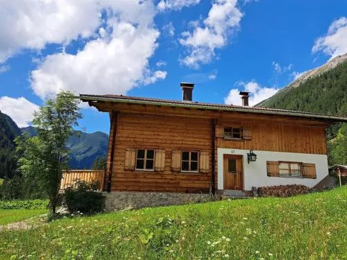 Alpenlodge Madau in Zams, Österreich