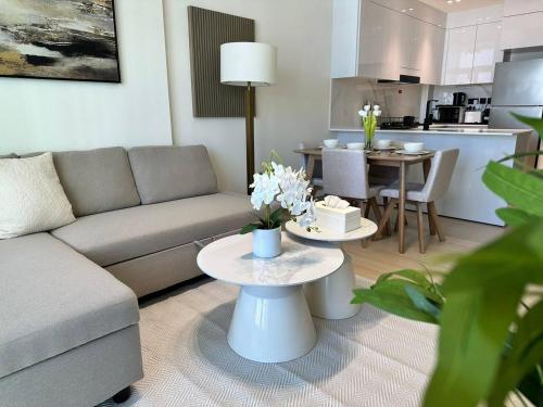 Cozy 1br Apartment In Jvc Free Parking & Pool, Дубай (фото 5)