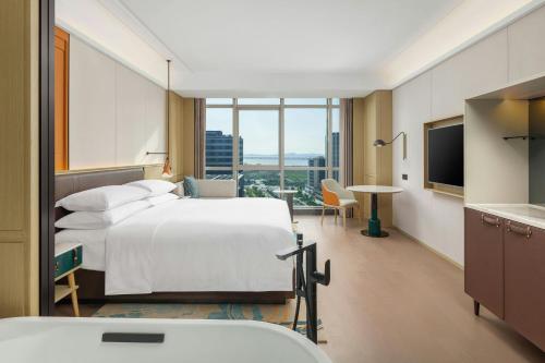 King Room image 2