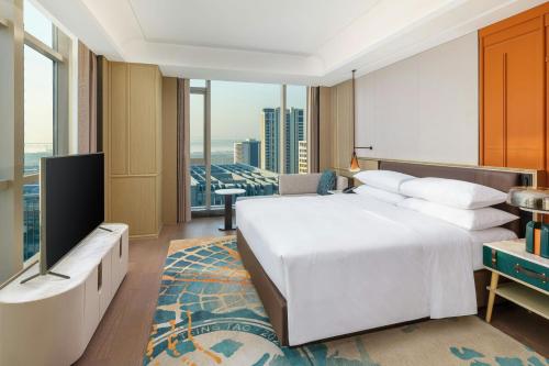 Executive King Suite image 3