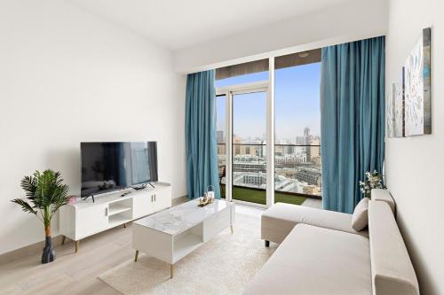 Spacious 1BR Dubai Stay Close to Marina, Emirates Mall & Miracle Garden, Dubai (Foto 3)