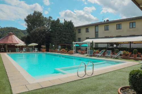 Басейн, Hotel Ristorante La Lanterna in Кастельнуово ді Garfagnana