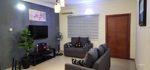 Cardinal Green Apartments in Olowora