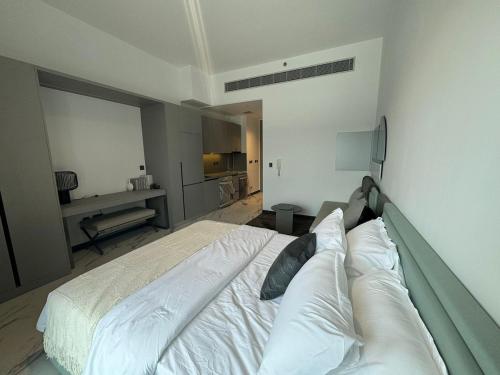 Brand New Chic Studio Apartment 8min to Downtown, Dubaj (fotografie 5)