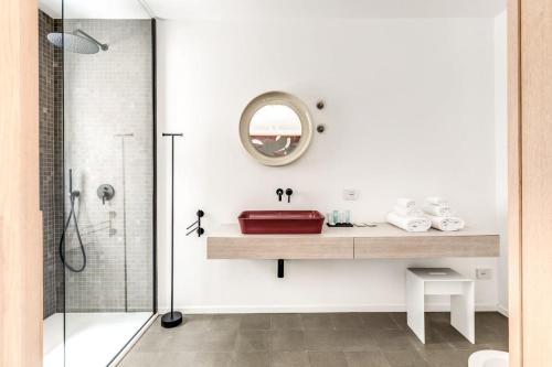 Apartment image 8