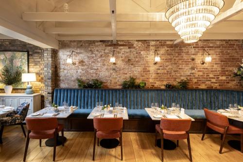 The Blue Pigeons Hotel and Restaurant 3