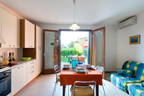 Studio Apartment image 3