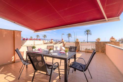 Apartment with Sea View image 10