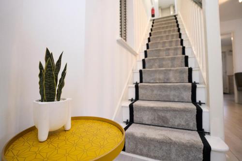 Modern, Spacious Home Near City Centre, Workspace & WiFi,, Manchester (foto 10)