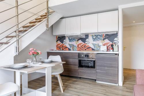 SMARTBNB - Duplex - dernier étage - balcon - Hyper centre - image 7