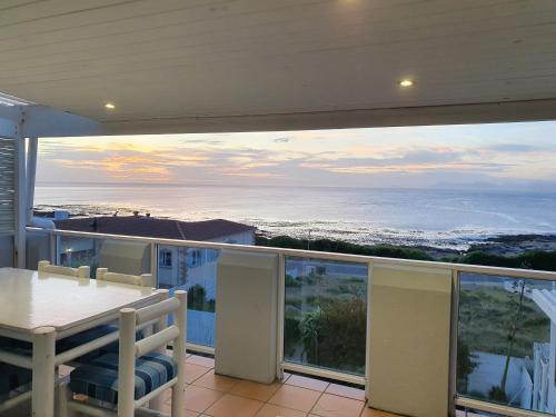 Sunset Bliss - Gansbaai Seafront Accommodation, Gansbaai (fotografie 9)