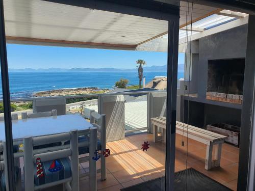 Sunset Bliss - Gansbaai Seafront Accommodation, Gansbaai (fotografie 3)