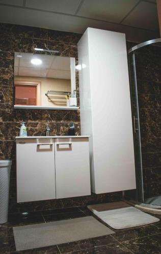 Luxury S&S panoramic city view apartment, Skopje (fotografie 4)