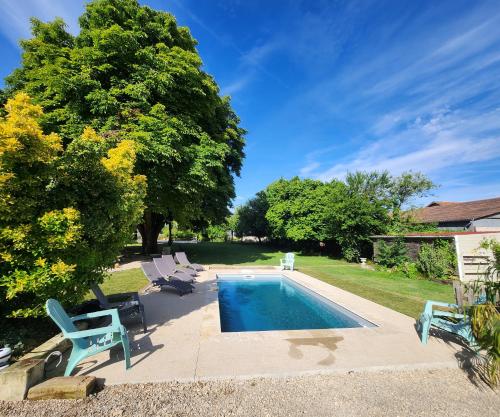Gîte RDV AU 80 - Piscine & SPA en Champagne - 7 chambres gîte à louer Perthois