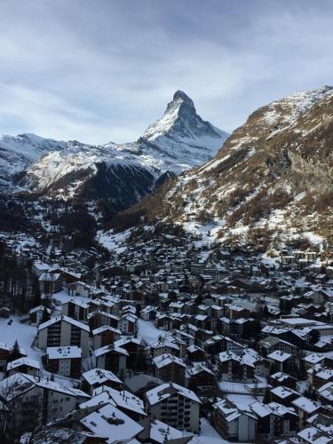 Haus Fleckstein Zermatt Wohnung Karibu - image 10