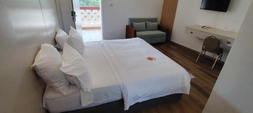 1 queen bed