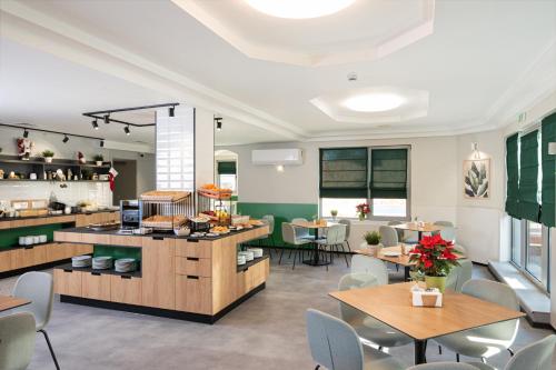 Jasmin Hotel - image 12