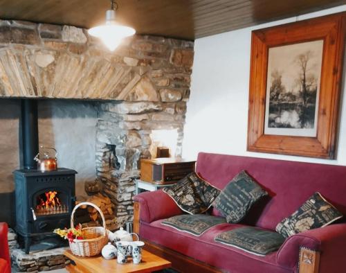 Mountain Cottage with Barn Sauna, Clonbur, Galway in Clonbur