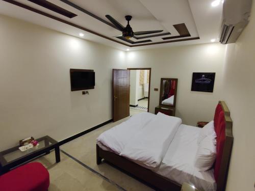 AL Fateh Hotel – Lahore, WI