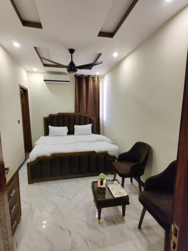 AL Fateh Hotel – Lahore, WI